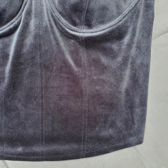 No Boundaries Velour Crop Top L - Picture 5 of 7